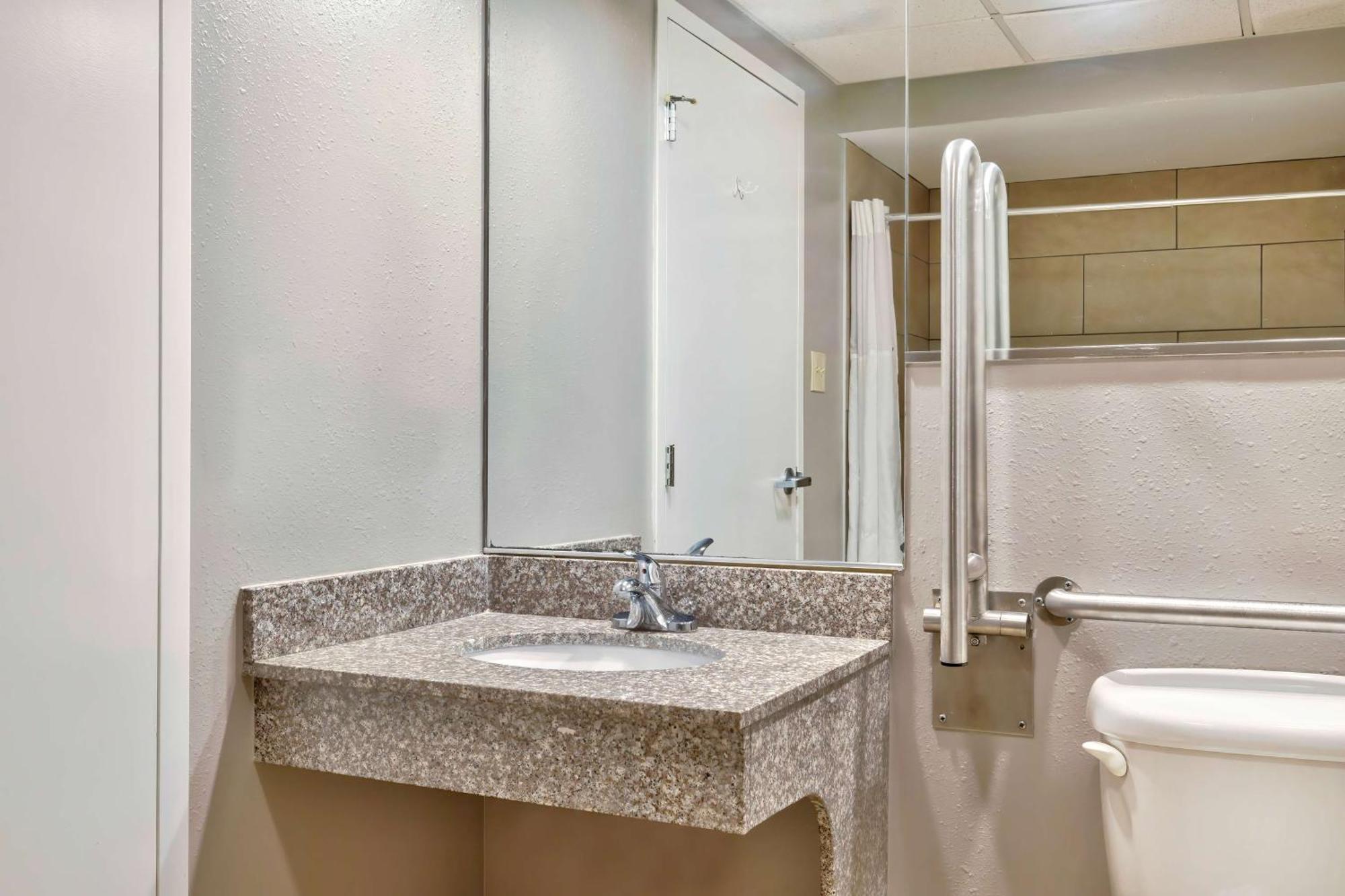 Motel 6 Bethel, Ct - Danbury Экстерьер фото